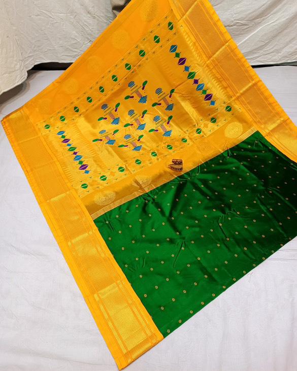 Traditional Linen Festival Saree - Detail View