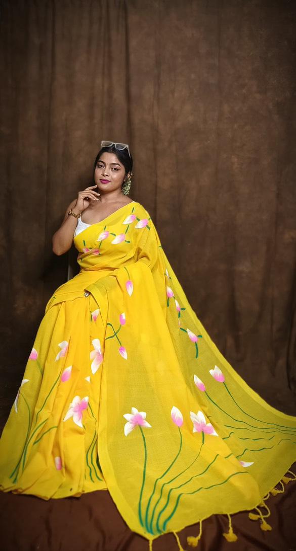 Traditional Linen Festival Saree - Detail View